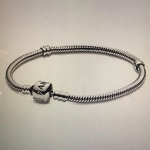 Pandora Barrel Clasp Bracelet 7.1 inches